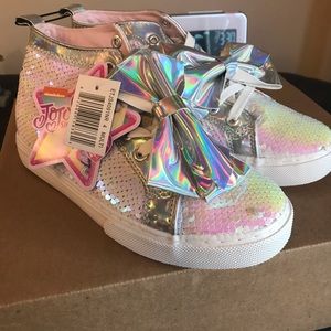 Ground up kids sneakers